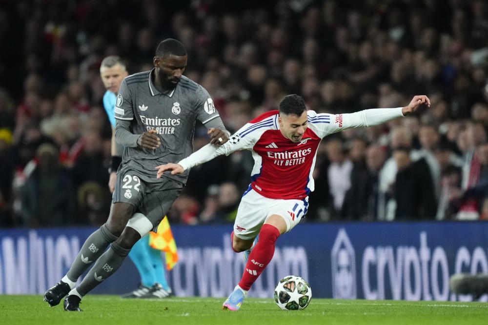 [亚冬会]三人夺三金 三星耀速滑.